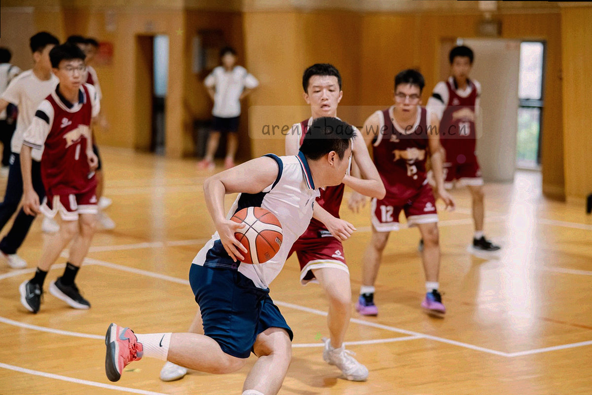 检索面板与筛选条件界面局部，含联赛与赛季选择项